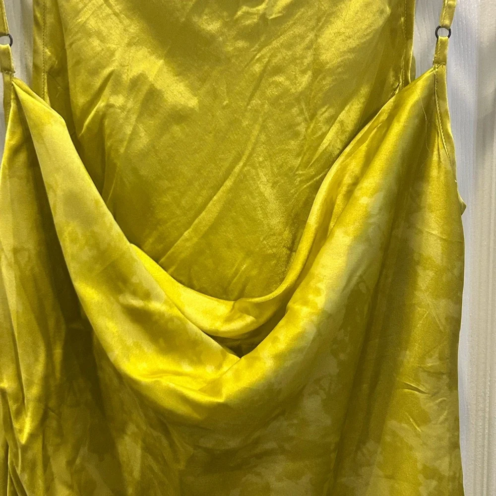 Urban Outfitters Yellow Dress with Dragon Embroidery - Picture 5 of 11